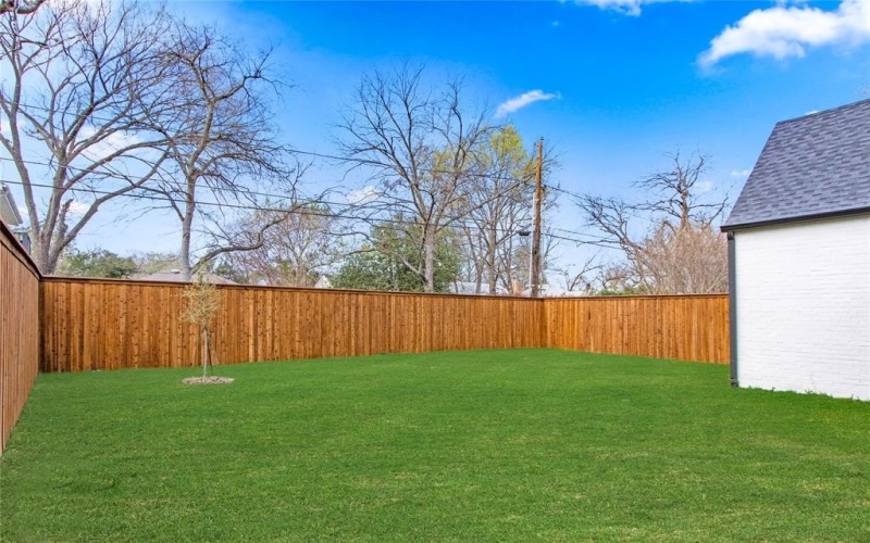 8703 Redondo Drive, Dallas, TX 75218, 4 Habitaciones Habitaciones , ,5 BañosBaños,Residential,En Venta,8703 Redondo Drive,0,21206129