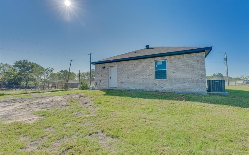 8064 County Road 1040, Rice, TX 75155, 2 Bedrooms Bedrooms, ,2 BathroomsBathrooms,Residential,For Sale,8064 County Road 1040,0,21206895