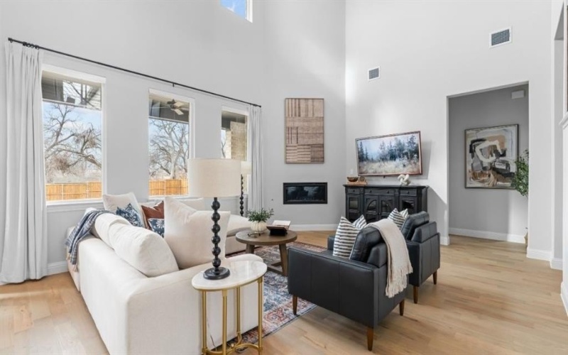 1633 Keneipp Road, Carrollton, TX 75006, 5 Habitaciones Habitaciones , ,3 BañosBaños,Residential,En Venta,1633 Keneipp Road,0,21207190