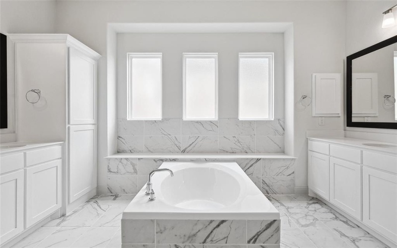 521 Carriage Hill Road, Midlothian, TX 76065, 4 Bedrooms Bedrooms, ,3 BathroomsBathrooms,Residential,For Sale,521 Carriage Hill Road,0,21207213