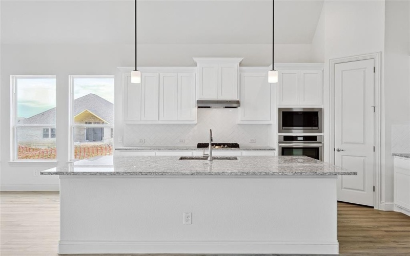 521 Carriage Hill Road, Midlothian, TX 76065, 4 Bedrooms Bedrooms, ,3 BathroomsBathrooms,Residential,For Sale,521 Carriage Hill Road,0,21207213