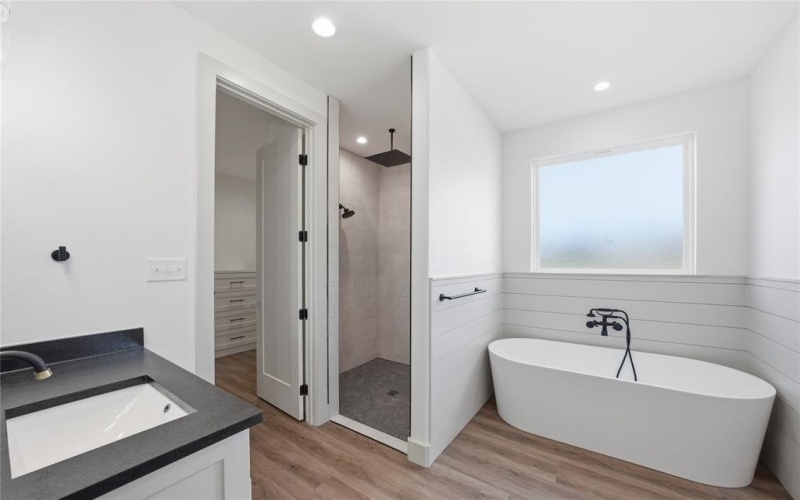 535 County Road 2810, Mabank, TX 75147, 4 Bedrooms Bedrooms, ,2 BathroomsBathrooms,Residential,For Sale,535 County Road 2810,0,21207217