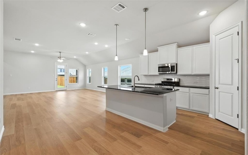 806 Metcalf Drive, Princeton, TX 75071, 4 Bedrooms Bedrooms, ,3 BathroomsBathrooms,Residential,For Sale,806 Metcalf Drive,0,21207422