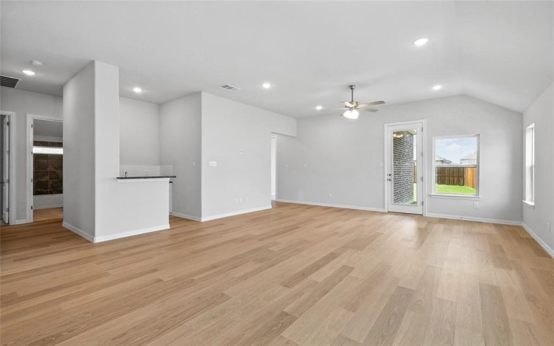 806 Metcalf Drive, Princeton, TX 75071, 4 Bedrooms Bedrooms, ,3 BathroomsBathrooms,Residential,For Sale,806 Metcalf Drive,0,21207422