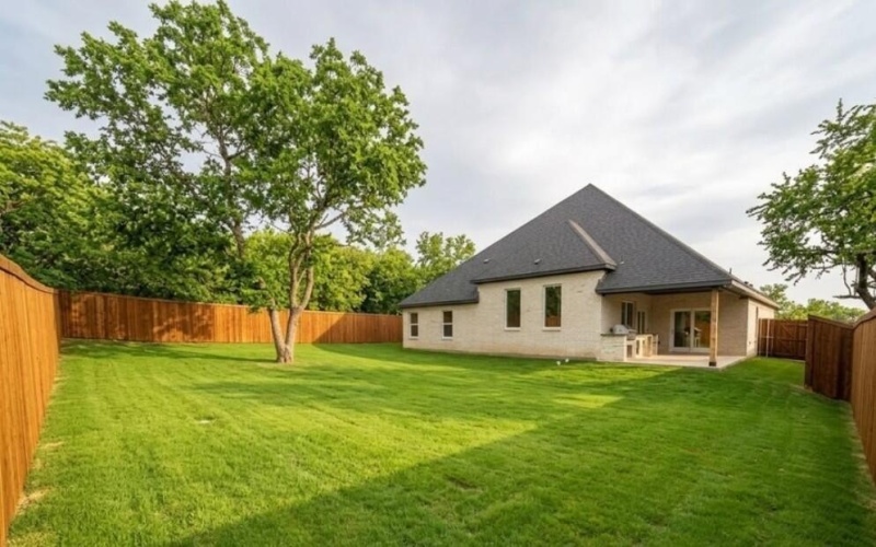 98 Roberts Run, Sherman, TX 75092, 4 Bedrooms Bedrooms, ,3 BathroomsBathrooms,Residential,For Sale,98 Roberts Run,0,21207444