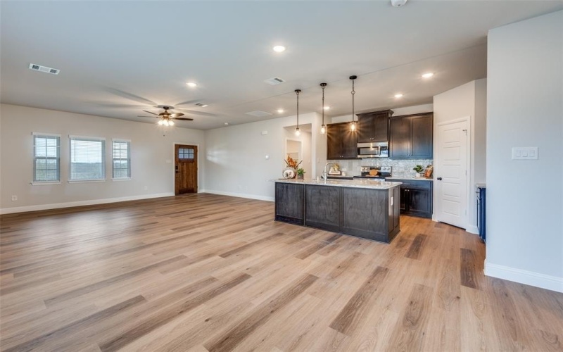 313 Sam Drive, Hillsboro, TX 76645, 3 Habitaciones Habitaciones , ,2 BañosBaños,Residential,En Venta,313 Sam Drive,0,21207619