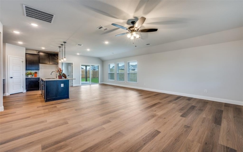 313 Sam Drive, Hillsboro, TX 76645, 3 Habitaciones Habitaciones , ,2 BañosBaños,Residential,En Venta,313 Sam Drive,0,21207619