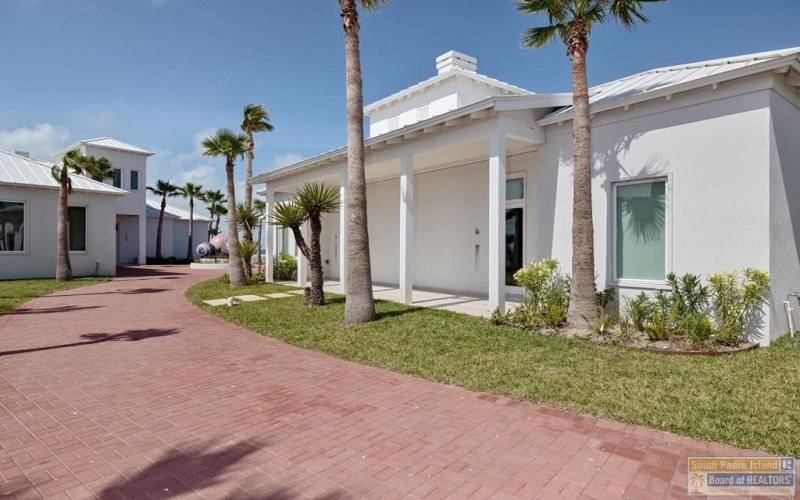 503 Shore Dr., South Padre Island, TX 78597, 9 Bedrooms Bedrooms, ,9 BathroomsBathrooms,Residential,For Sale,503 Shore Dr.,0,106001