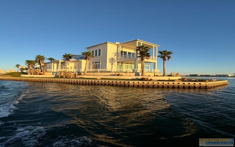 503 Shore Dr., South Padre Island, TX 78597, 9 Bedrooms Bedrooms, ,9 BathroomsBathrooms,Residential,For Sale,503 Shore Dr.,0,106001