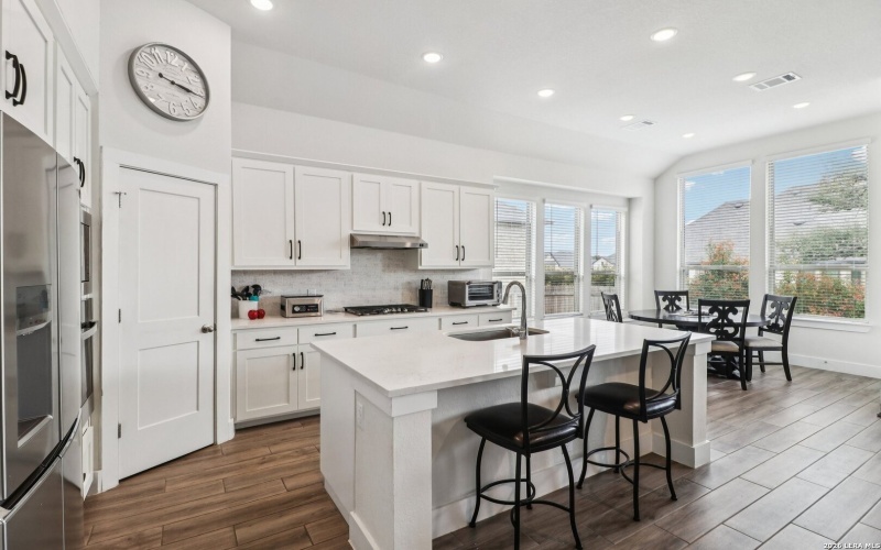 1643 HOUGHTON, Bulverde, TX 78163, 4 Habitaciones Habitaciones , ,3 BañosBaños,Residential,En Venta,1643 HOUGHTON,0,1948912