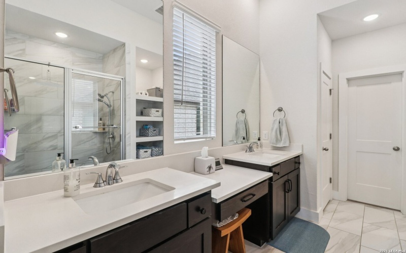 1643 HOUGHTON, Bulverde, TX 78163, 4 Habitaciones Habitaciones , ,3 BañosBaños,Residential,En Venta,1643 HOUGHTON,0,1948912