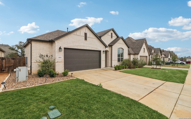 1643 HOUGHTON, Bulverde, TX 78163, 4 Habitaciones Habitaciones , ,3 BañosBaños,Residential,En Venta,1643 HOUGHTON,0,1948912