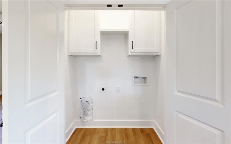 1313 Rollins Avenue, Bryan, TX 77803, 3 Bedrooms Bedrooms, ,2 BathroomsBathrooms,Residential,For Sale,1313 Rollins Avenue,0,26003000