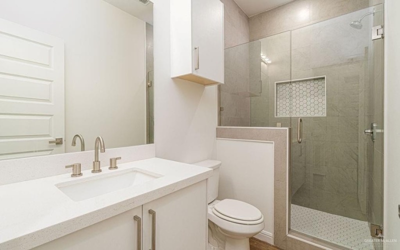 901 E Yuma Avenue, McAllen, TX 78504, 2 Bedrooms Bedrooms, ,2 BathroomsBathrooms,Residential,For Sale,901 E Yuma Avenue,0,498221