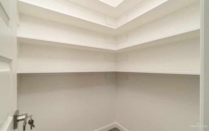 901 E Yuma Avenue, McAllen, TX 78504, 2 Bedrooms Bedrooms, ,2 BathroomsBathrooms,Residential,For Sale,901 E Yuma Avenue,0,498221