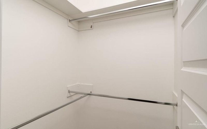 901 E Yuma Avenue, McAllen, TX 78504, 2 Bedrooms Bedrooms, ,2 BathroomsBathrooms,Residential,For Sale,901 E Yuma Avenue,0,498221