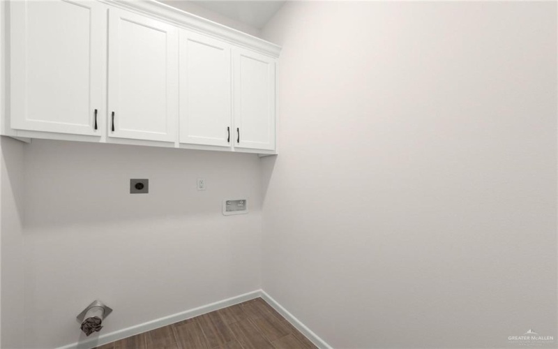 2217 Blue Sky Street, Weslaco, TX 78596, 3 Bedrooms Bedrooms, ,2 BathroomsBathrooms,Residential,For Sale,2217 Blue Sky Street,0,498249