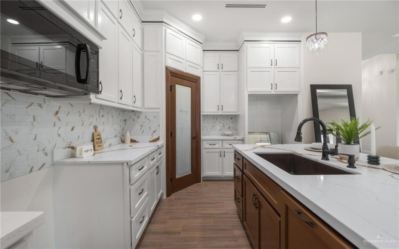 2217 Blue Sky Street, Weslaco, TX 78596, 3 Bedrooms Bedrooms, ,2 BathroomsBathrooms,Residential,For Sale,2217 Blue Sky Street,0,498249