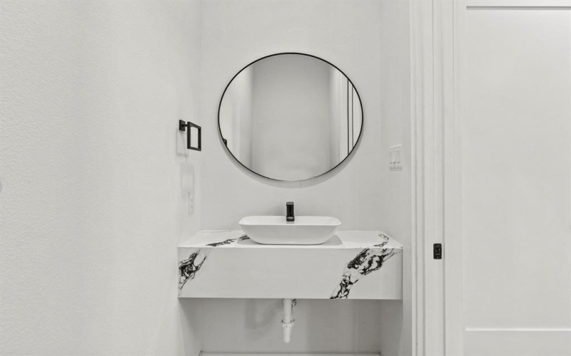 1526 Claude Street, Dallas, TX 75203, 3 Bedrooms Bedrooms, ,2 BathroomsBathrooms,Residential,For Sale,1526 Claude Street,0,21203377