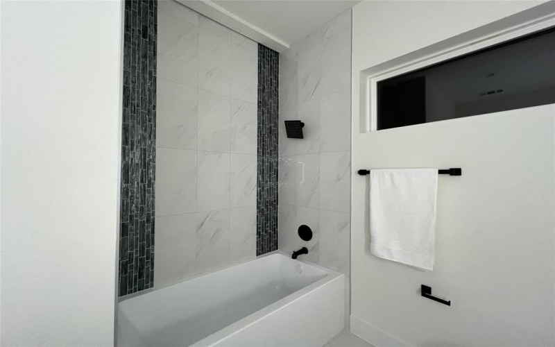 1526 Claude Street, Dallas, TX 75203, 3 Bedrooms Bedrooms, ,2 BathroomsBathrooms,Residential,For Sale,1526 Claude Street,0,21203377