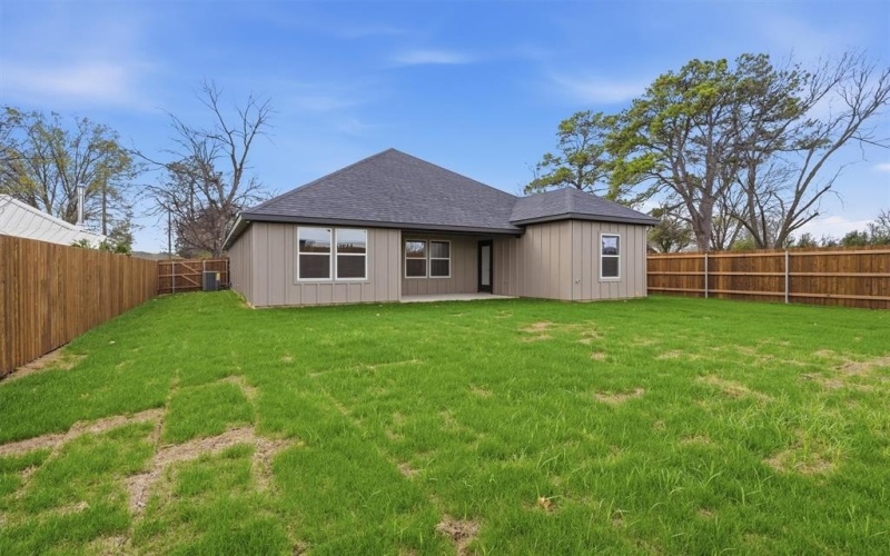 407 E Boyd Avenue, Boyd, TX 76023, 3 Bedrooms Bedrooms, ,2 BathroomsBathrooms,Residential,For Sale,407 E Boyd Avenue,0,21203490