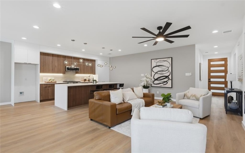 1827 Paducah Avenue, Dallas, TX 75216, 4 Bedrooms Bedrooms, ,2 BathroomsBathrooms,Residential,For Sale,1827 Paducah Avenue,0,21205826