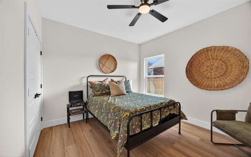 2705 S Jones Street, Fort Worth, TX 76104, 4 Habitaciones Habitaciones , ,3 BañosBaños,Residential,En Venta,2705 S Jones Street,0,21208511