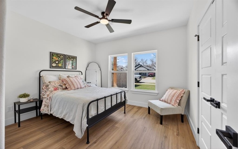 2705 S Jones Street, Fort Worth, TX 76104, 4 Habitaciones Habitaciones , ,3 BañosBaños,Residential,En Venta,2705 S Jones Street,0,21208511