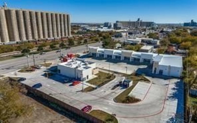 325 N Saginaw Boulevard, Saginaw, TX 76179, ,Commercial Sale,For Sale,325 N Saginaw Boulevard,0,21208558