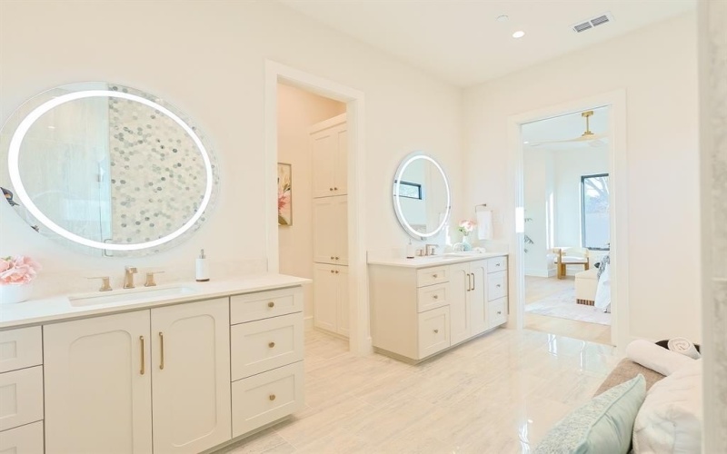 2941 Kosse Court, Grapevine, TX 76051, 4 Habitaciones Habitaciones , ,5 BañosBaños,Residential,En Venta,2941 Kosse Court,0,21208634