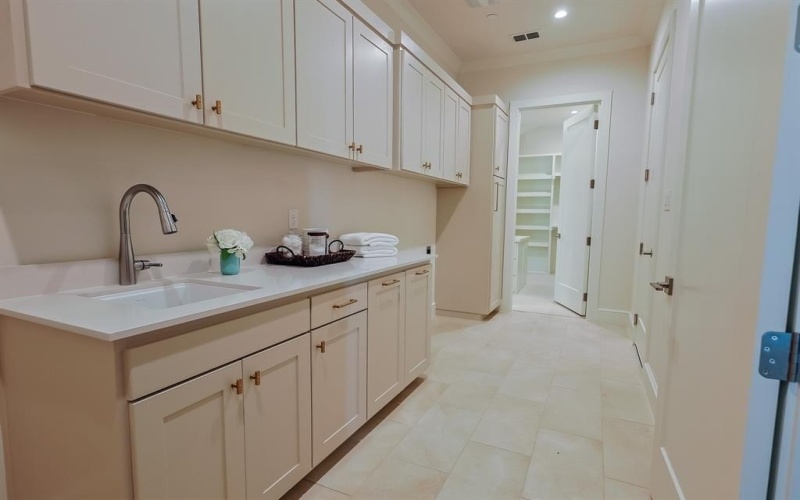 2941 Kosse Court, Grapevine, TX 76051, 4 Habitaciones Habitaciones , ,5 BañosBaños,Residential,En Venta,2941 Kosse Court,0,21208634