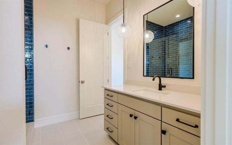 2941 Kosse Court, Grapevine, TX 76051, 4 Habitaciones Habitaciones , ,5 BañosBaños,Residential,En Venta,2941 Kosse Court,0,21208634