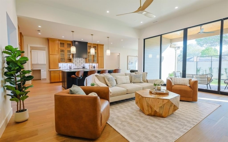 2941 Kosse Court, Grapevine, TX 76051, 4 Habitaciones Habitaciones , ,5 BañosBaños,Residential,En Venta,2941 Kosse Court,0,21208634