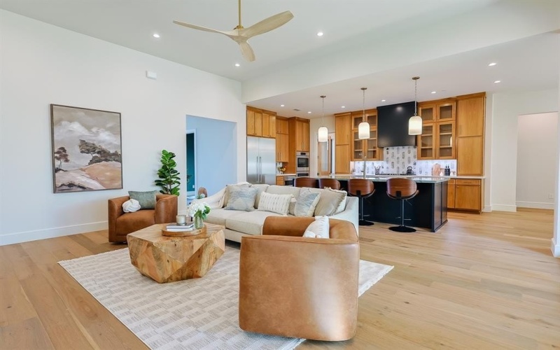 2941 Kosse Court, Grapevine, TX 76051, 4 Habitaciones Habitaciones , ,5 BañosBaños,Residential,En Venta,2941 Kosse Court,0,21208634