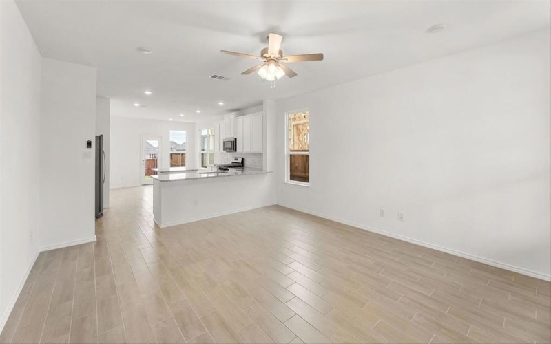 2085 Bayfront Drive, Royse City, TX 75189, 3 Bedrooms Bedrooms, ,2 BathroomsBathrooms,Residential,For Sale,2085 Bayfront Drive,0,21208682