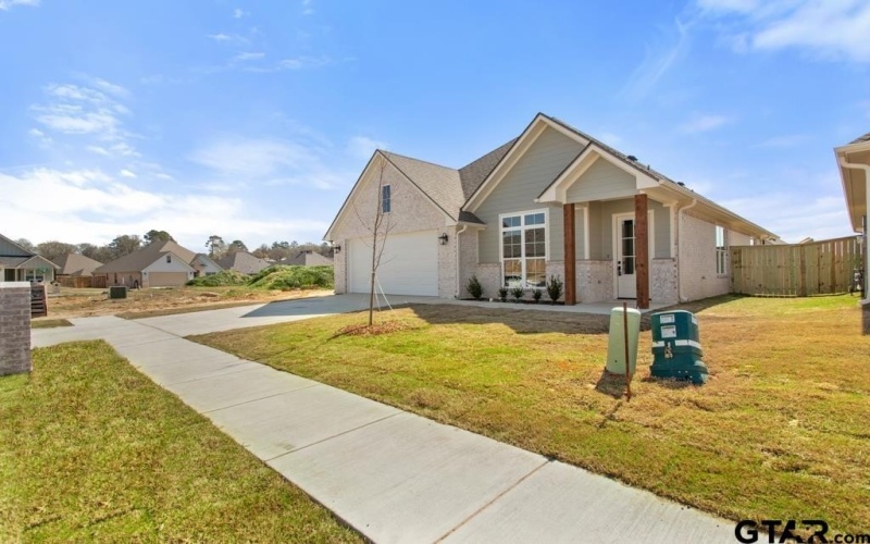 7183 Alexander, Tyler, TX 75707, 4 Habitaciones Habitaciones , ,2 BañosBaños,Residential,En Venta,7183 Alexander,0,26003614