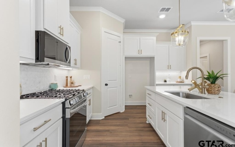 7183 Alexander, Tyler, TX 75707, 4 Habitaciones Habitaciones , ,2 BañosBaños,Residential,En Venta,7183 Alexander,0,26003614