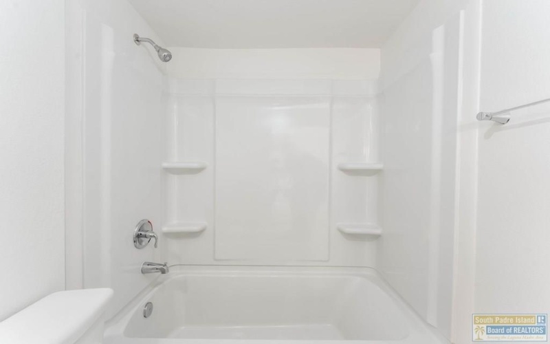 401 Island Ave. #58 A, Port Isabel, TX 78578, 2 Habitaciones Habitaciones , ,2 BañosBaños,Residential,En Venta,401 Island Ave.,0,106003