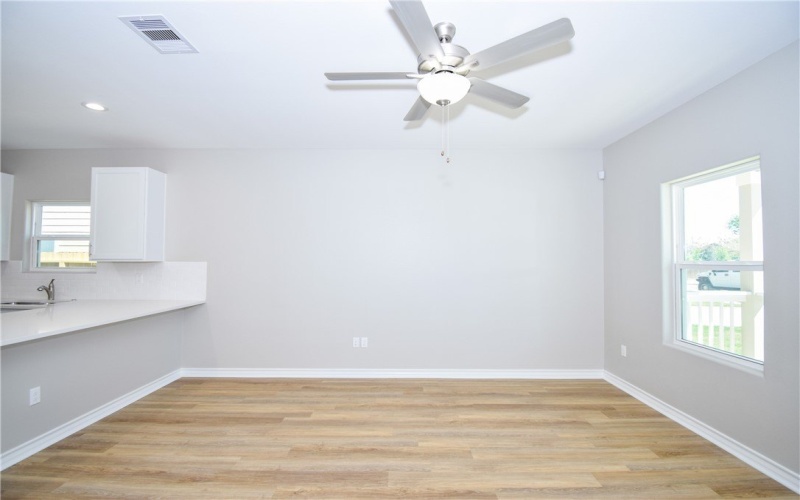 3025 Sabinas Street, Corpus Christi, TX 78405, 3 Habitaciones Habitaciones , ,2 BañosBaños,Residential,En Venta,3025 Sabinas Street,0,473306