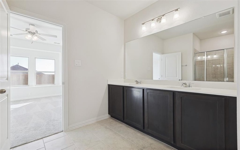 3913 Sky Drive, Sherman, TX 75090, 4 Bedrooms Bedrooms, ,2 BathroomsBathrooms,Residential,For Sale,3913 Sky Drive,20698798