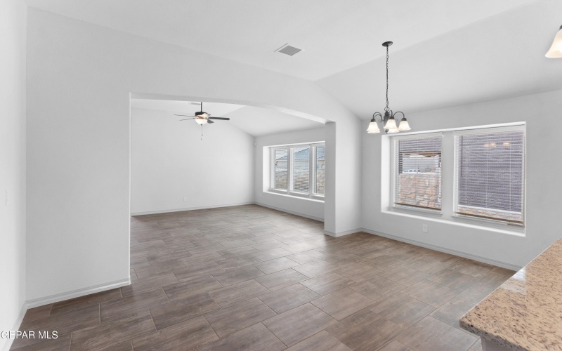 13940 Summer Wave Avenue, El Paso, TX 79928, 4 Habitaciones Habitaciones , ,2 BañosBaños,Residential,En Venta,13940 Summer Wave Avenue,0,940273