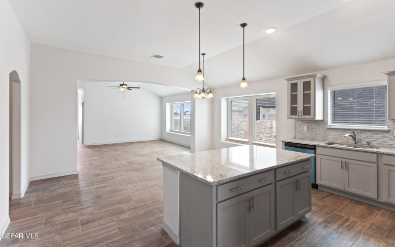 14045 Paseo Alegre Avenue, El Paso, TX 79928, 4 Habitaciones Habitaciones , ,2 BañosBaños,Residential,En Venta,14045 Paseo Alegre Avenue,0,940277