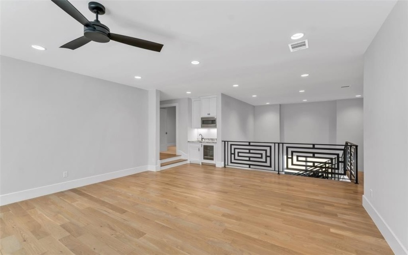 35 Elk Stone Drive, Dallas, TX 75248, 3 Habitaciones Habitaciones , ,3 BañosBaños,Residential,En Venta,35 Elk Stone Drive,0,21203920