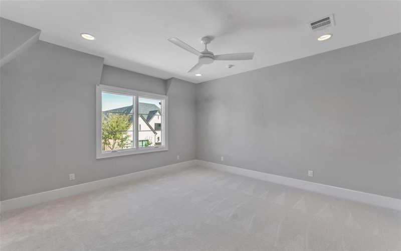 35 Elk Stone Drive, Dallas, TX 75248, 3 Habitaciones Habitaciones , ,3 BañosBaños,Residential,En Venta,35 Elk Stone Drive,0,21203920