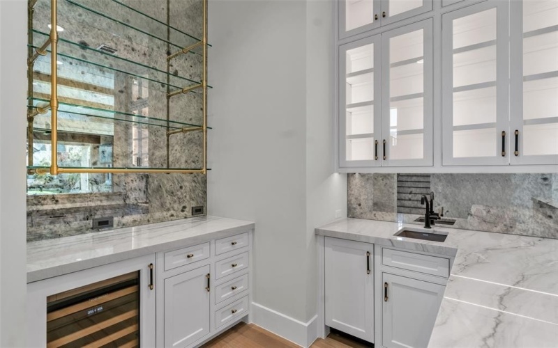 35 Elk Stone Drive, Dallas, TX 75248, 3 Habitaciones Habitaciones , ,3 BañosBaños,Residential,En Venta,35 Elk Stone Drive,0,21203920