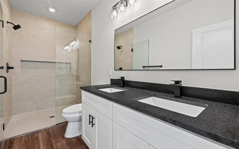 1529 Corona Drive, Granbury, TX 76048, 3 Bedrooms Bedrooms, ,2 BathroomsBathrooms,Residential,For Sale,1529 Corona Drive,0,21208057