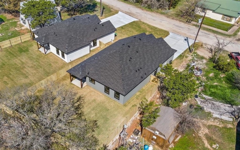 1529 Corona Drive, Granbury, TX 76048, 3 Bedrooms Bedrooms, ,2 BathroomsBathrooms,Residential,For Sale,1529 Corona Drive,0,21208057