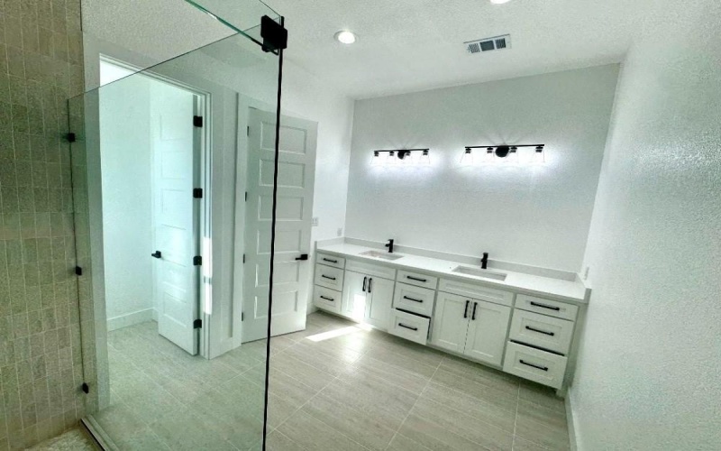 1106 E Sixth Street, Springtown, TX 76082, 4 Bedrooms Bedrooms, ,2 BathroomsBathrooms,Residential,For Sale,1106 E Sixth Street,0,21208076