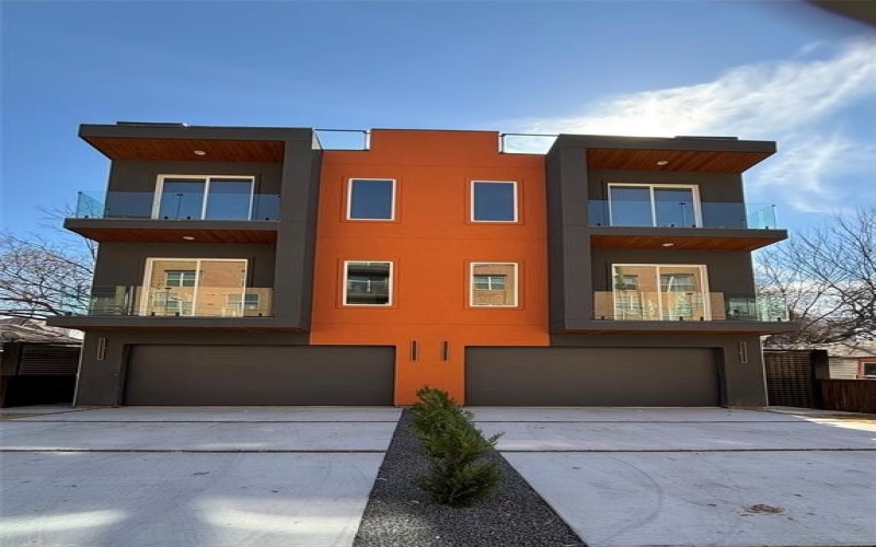 920 Duluth, Dallas, TX 75212, 3 Habitaciones Habitaciones , ,3 BañosBaños,Residential,En Venta,920 Duluth,0,21208833