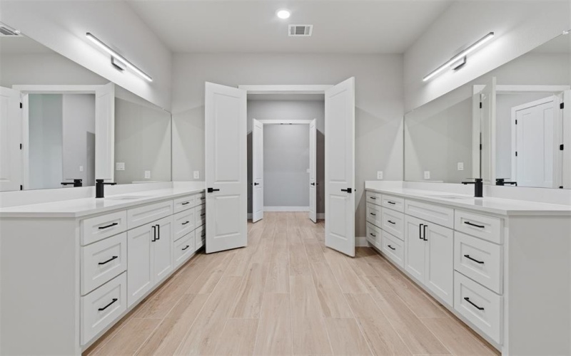 5825 Grey Wolf Court, Fort Worth, TX 76140, 5 Bedrooms Bedrooms, ,3 BathroomsBathrooms,Residential,For Sale,5825 Grey Wolf Court,0,21209124